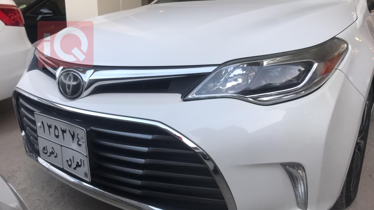 تويوتا أفالون